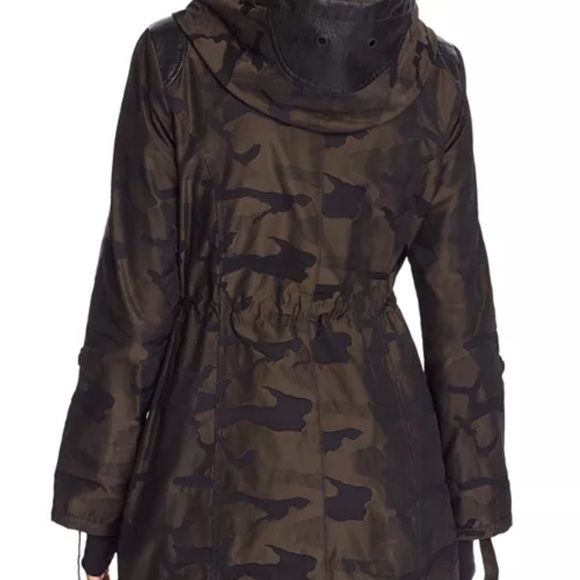 Blanc Noir Explorer Camo Jacquard Anorak - Picture 2 of 3